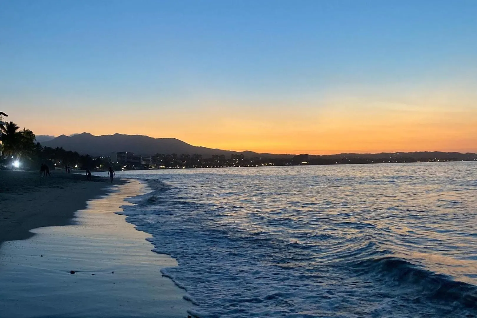 Partial View, Wifi & Hotel Amenities! Puerto Vallarta Holiday home